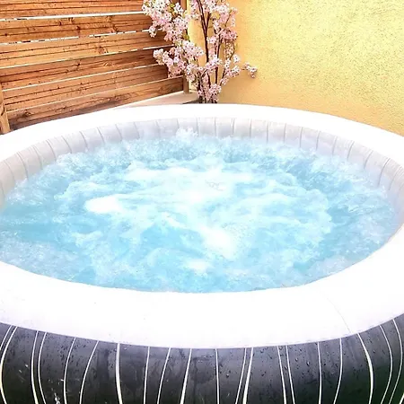 ! New Prestige Loft Climatise Terrasse Jacuzzi ! * Pont-a-Mousson